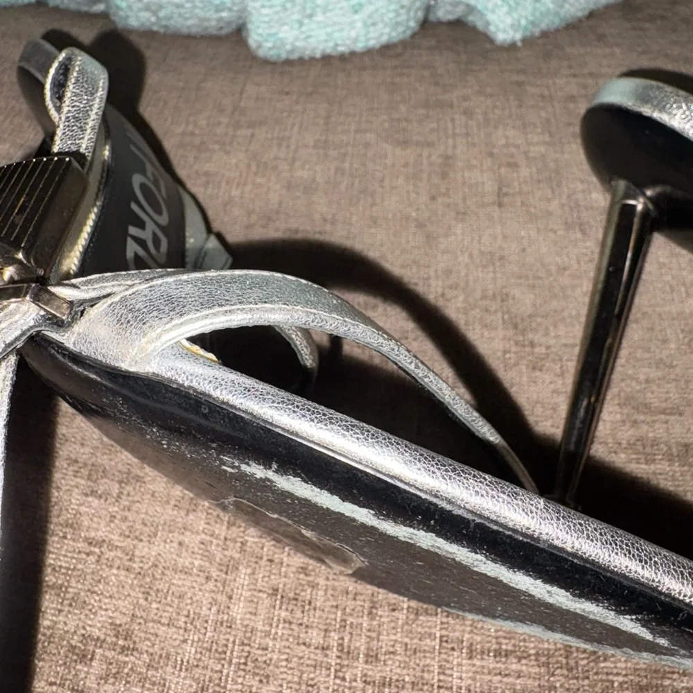 AUTHENTIC TOM FORD METALLIC SILVER PADLOCK HEELS — SIZE 7.5 ✨